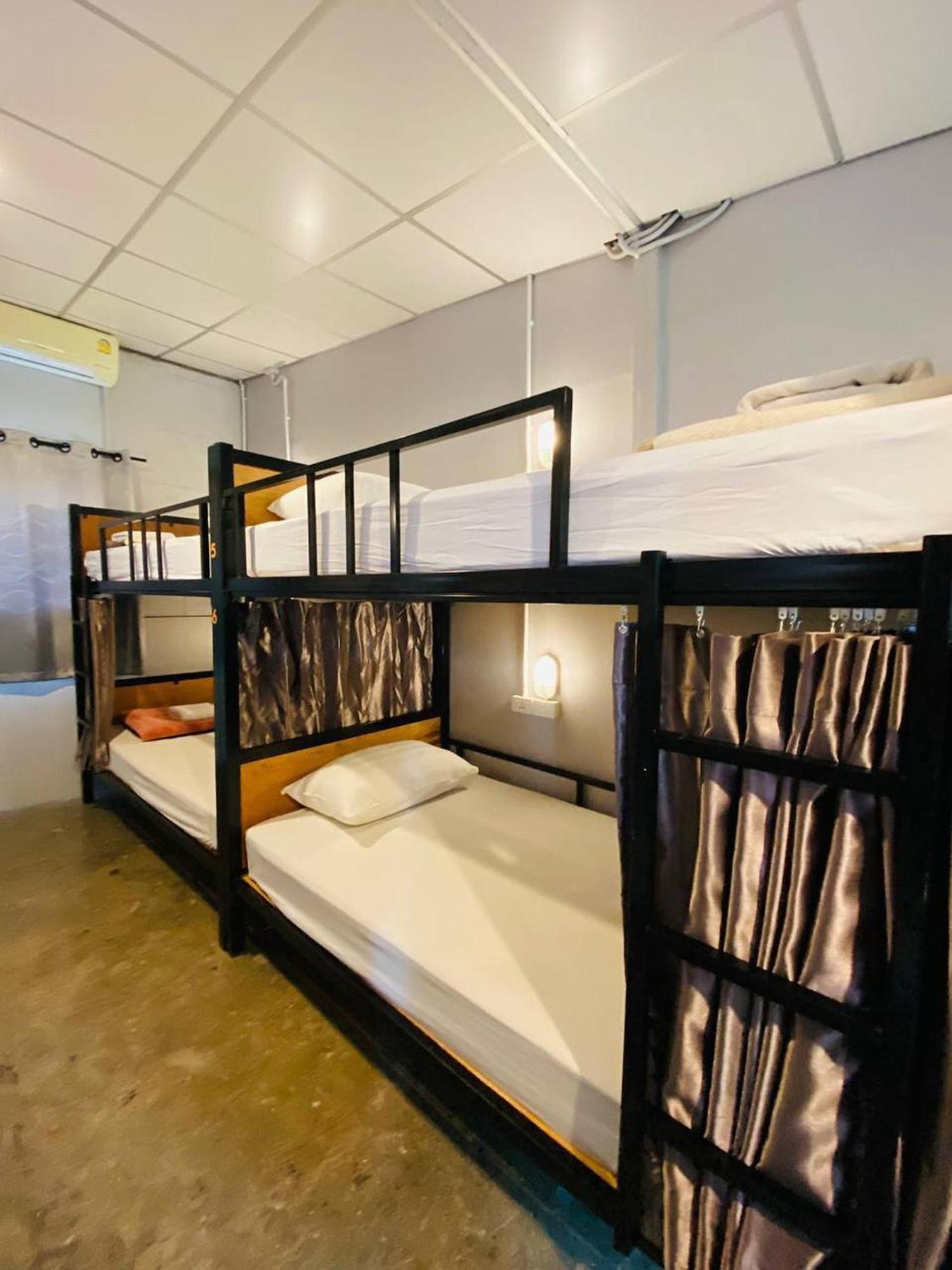 Hostel Lemon Siam Petchaburi Road Bangkok Exterior photo